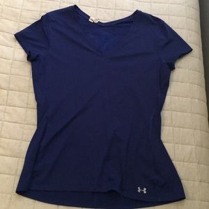 UNDER ARMOUR heat gear workout top